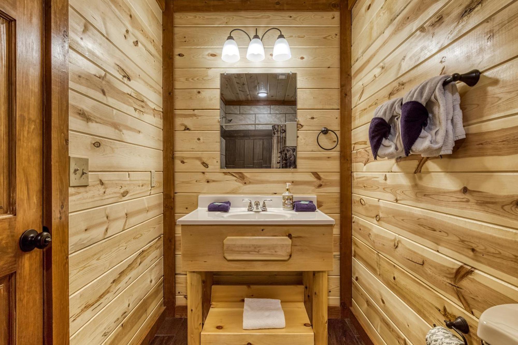 Majestic Splash- 8 Bedroom, Indoor Pool, Hot Tub, 1089 Free Tickets Each Paid Day, Dollywood Sevierville Exteriör bild