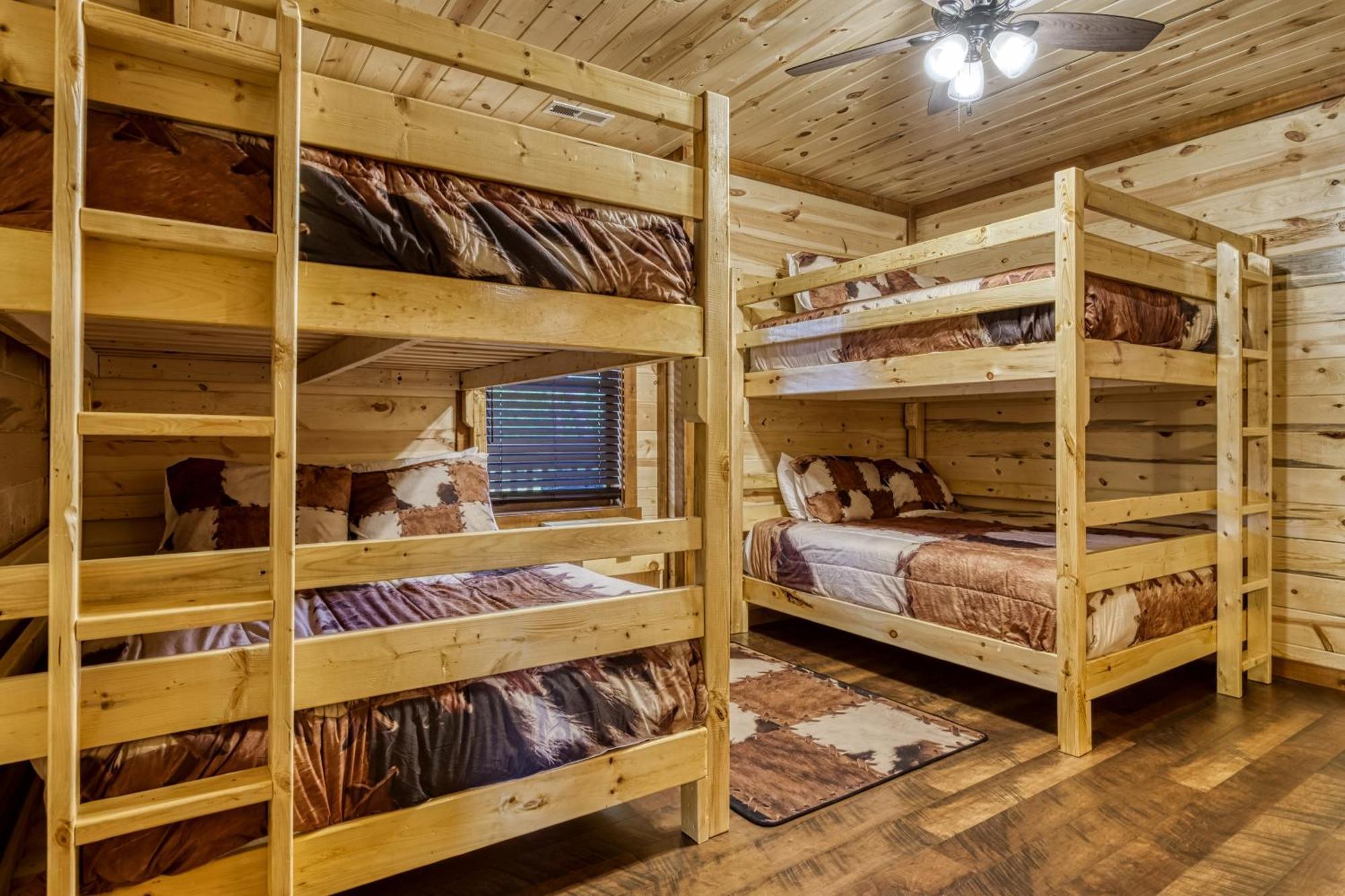 Majestic Splash- 8 Bedroom, Indoor Pool, Hot Tub, 1089 Free Tickets Each Paid Day, Dollywood Sevierville Exteriör bild