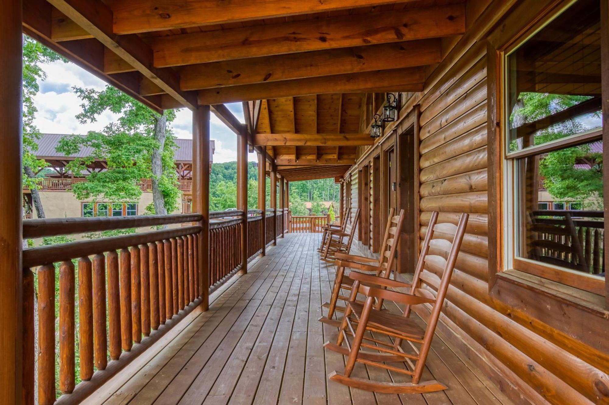 Majestic Splash- 8 Bedroom, Indoor Pool, Hot Tub, 1089 Free Tickets Each Paid Day, Dollywood Sevierville Exteriör bild